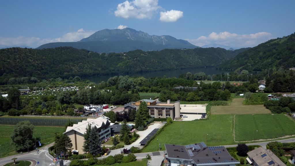 Hotel Bavaria เลวิโกแตร์เม ภายนอก รูปภาพ